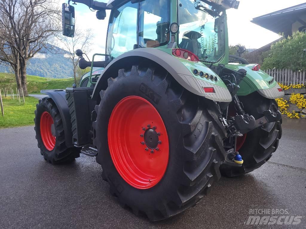 Fendt 718 Vario 트랙터
