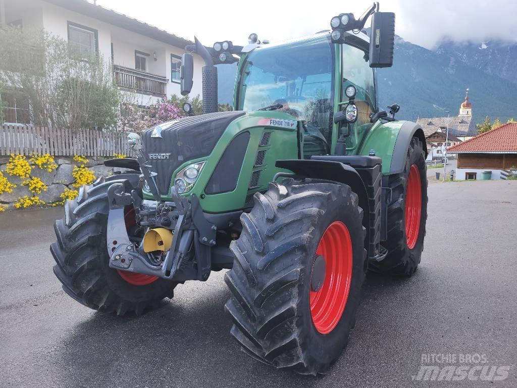 Fendt 718 Vario 트랙터