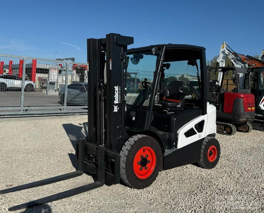 Bobcat D 25 S-9 디젤 지게차