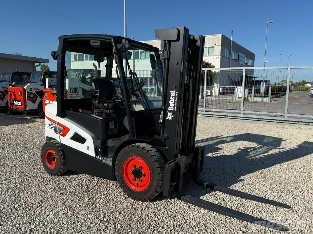 Bobcat D 25 S-9 디젤 지게차