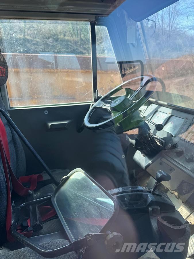 CAT 769D 캐빈 및 인테리어