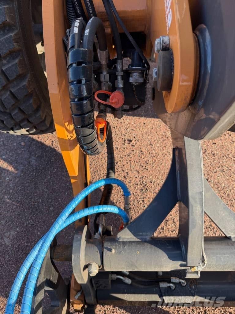 CASE 221 F Evolution  스키드로더