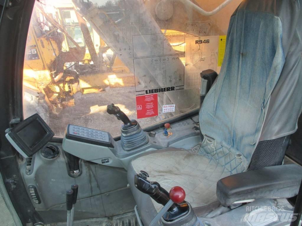 Liebherr R 946 LC 대형 굴삭기 29톤 이상
