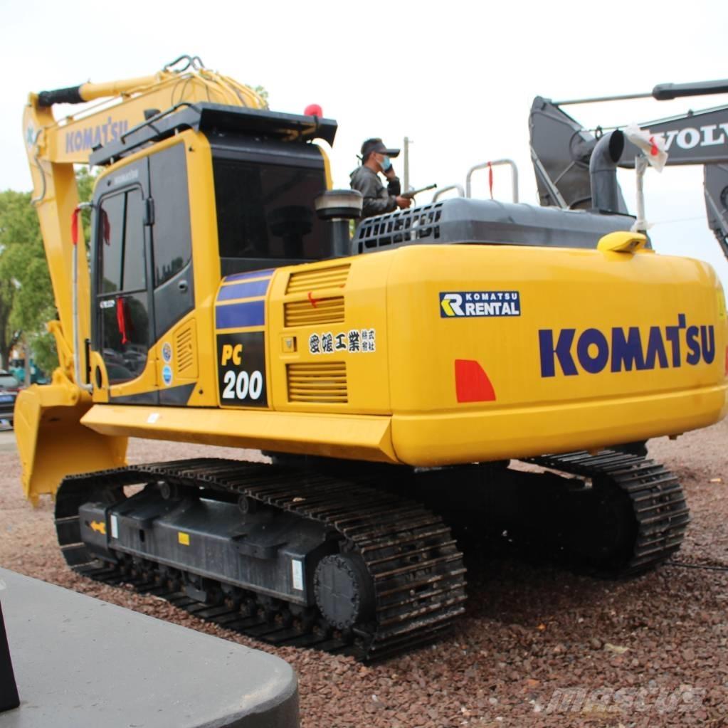 Komatsu PC 200-8 대형 굴삭기 29톤 이상