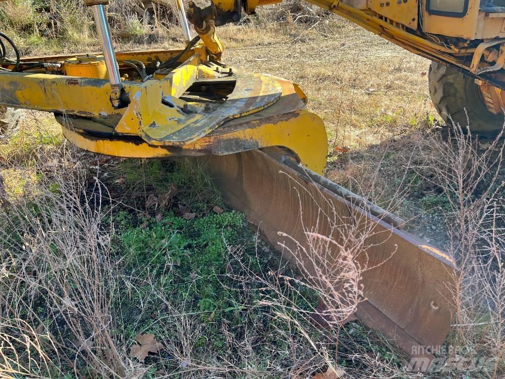 John Deere 672 A 그레이더