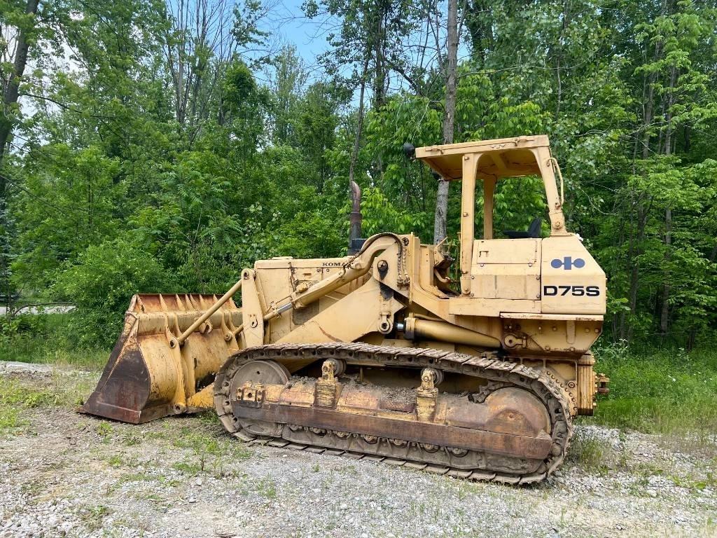 Komatsu D 75 S 궤도식 로우더