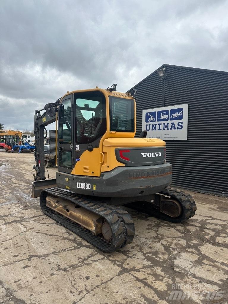 Volvo ECR88D 대형 굴삭기 29톤 이상
