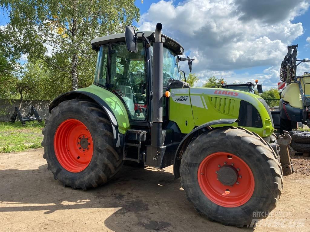 CLAAS Arion 640 트랙터