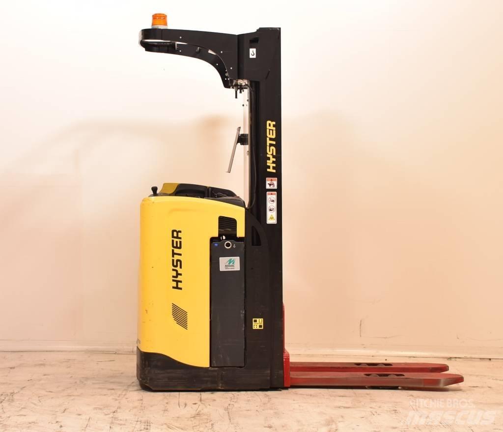 Hyster RS1.6-24 보행식 리치 지게차