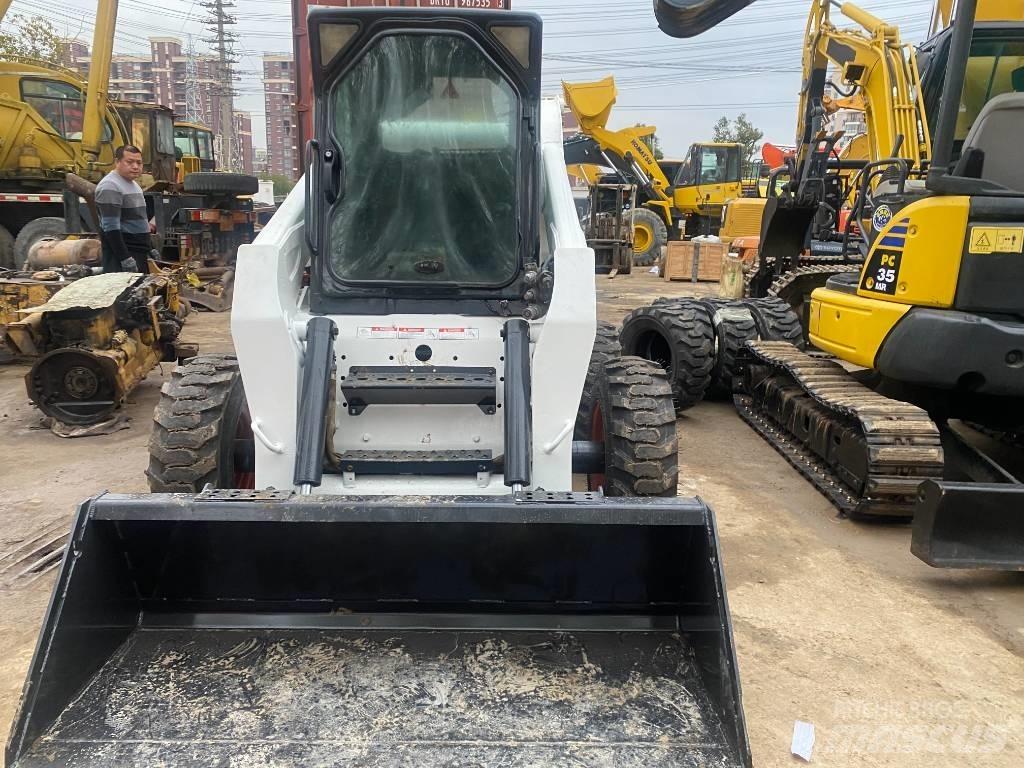Bobcat S 300  스키드로더