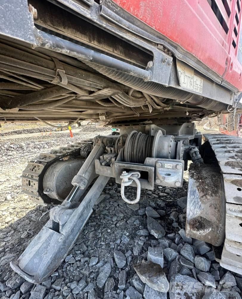 Sandvik DX800i 도로 굴착기