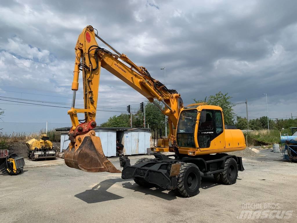 Hyundai ROBEX 170W-3  휠 굴삭기