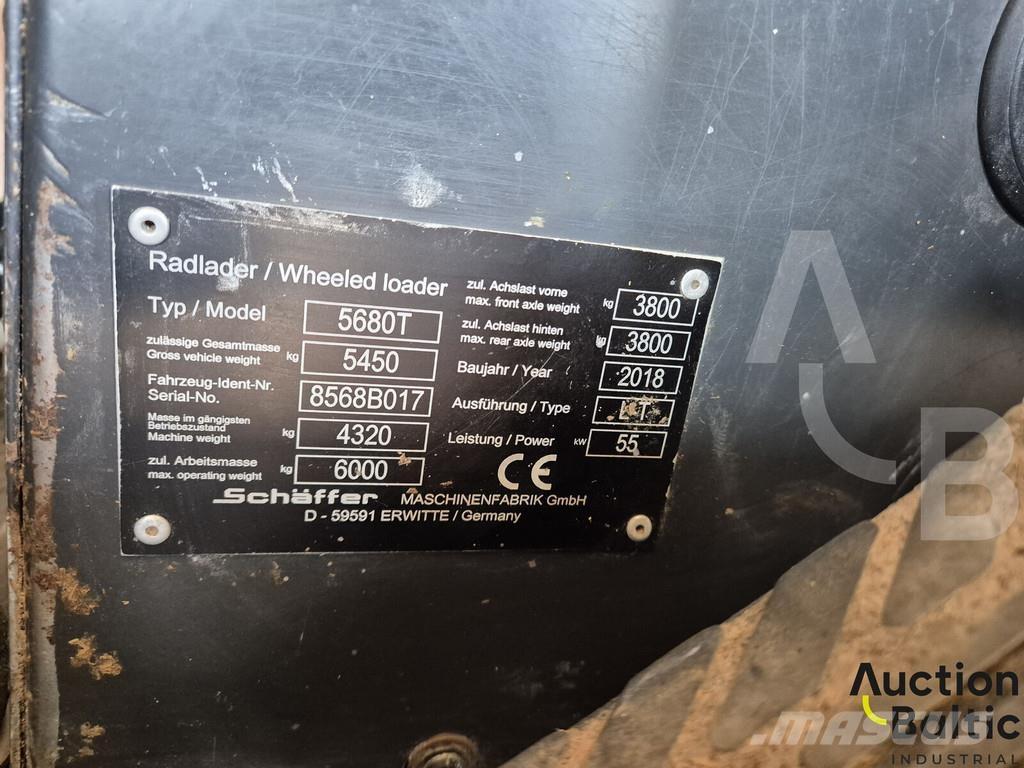 Schäffer 5680T  휠로우더