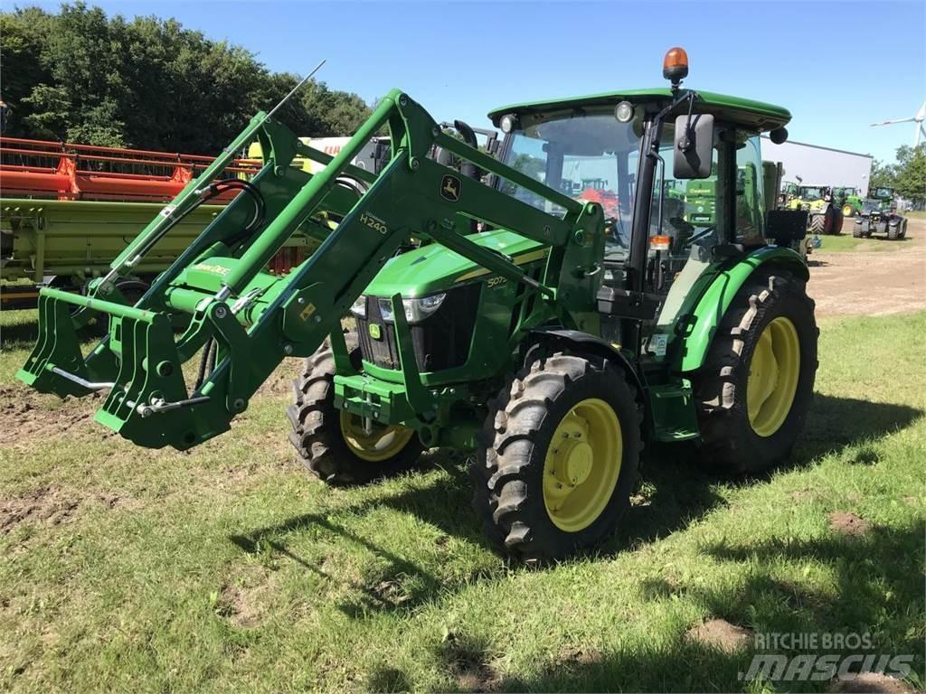 John Deere 5075E 트랙터