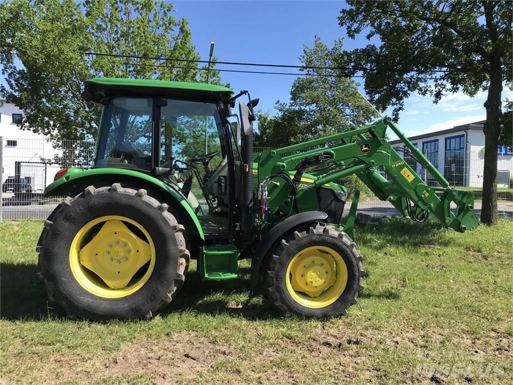 John Deere 5075E 트랙터