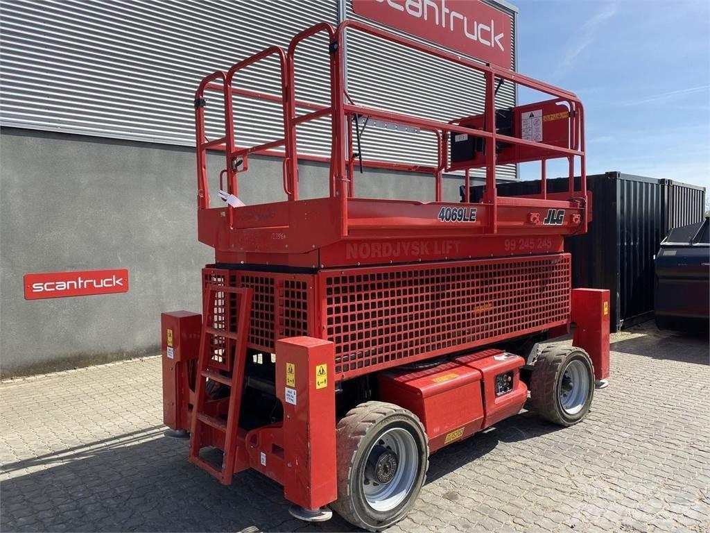JLG 4069ERT 가위형 리프트
