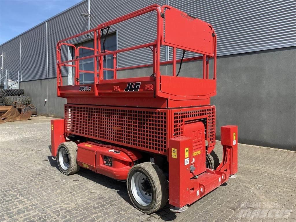 JLG 4069ERT 가위형 리프트