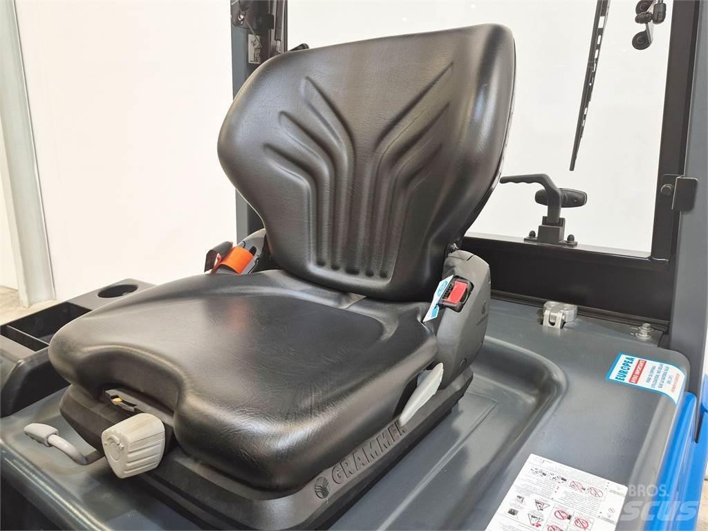  SEF25B 전동 지게차