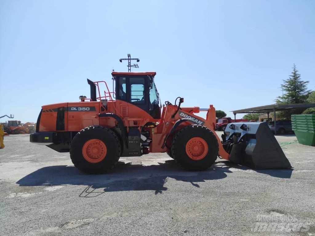 Doosan DL 350-5  휠로우더