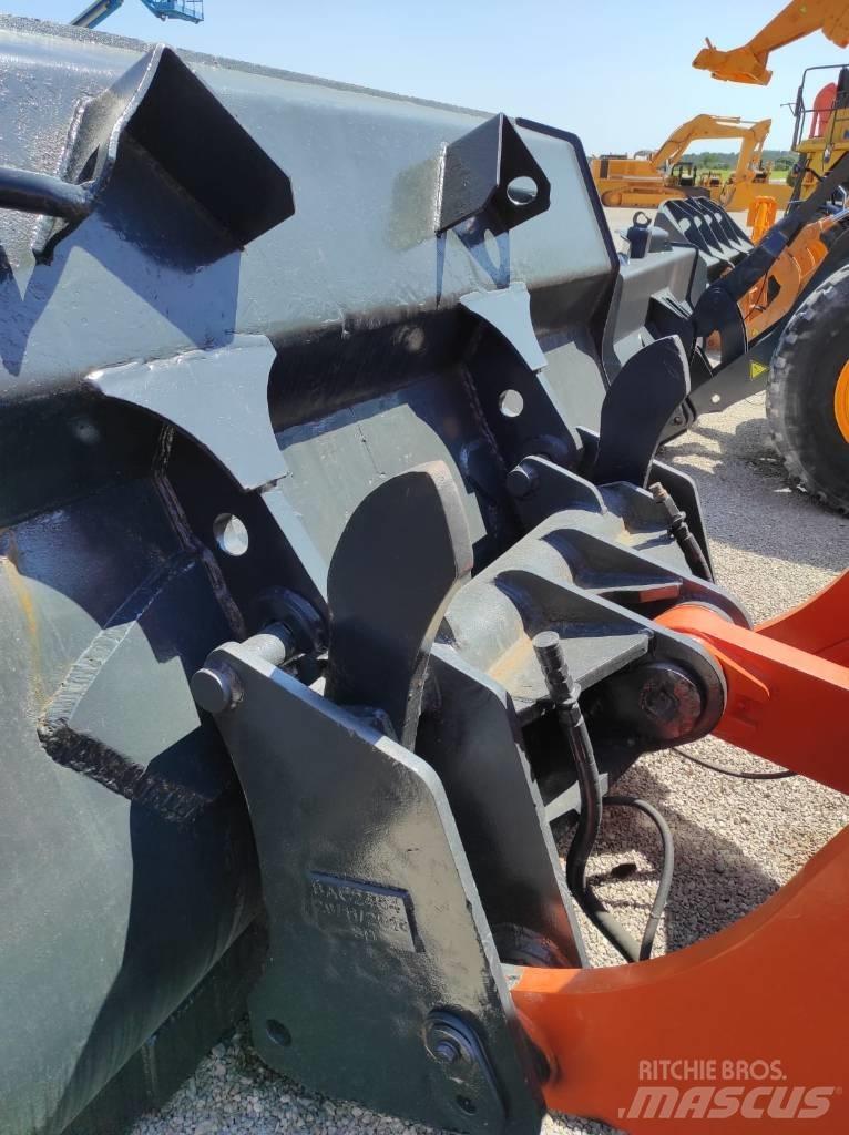 Doosan DL 350-5  휠로우더
