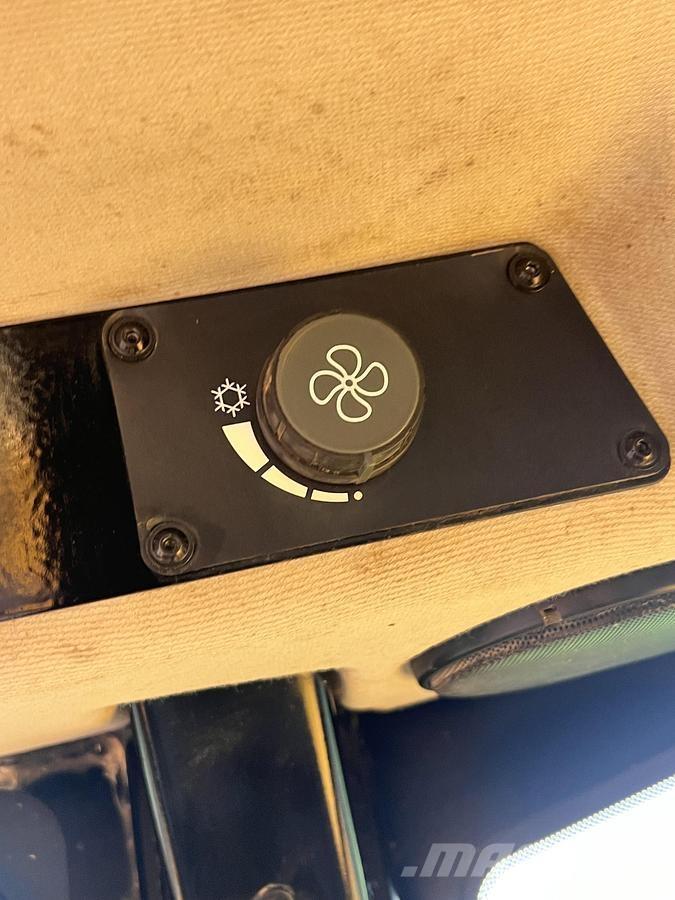 JCB 6T-3 건설현장 덤프트럭