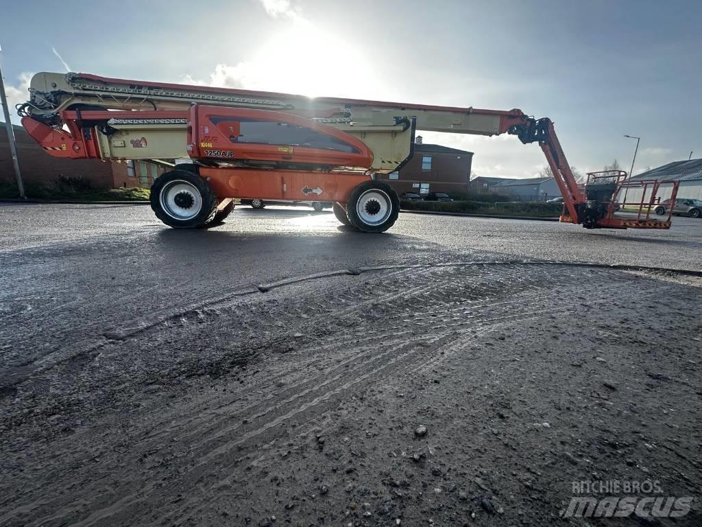 JLG 1250 AJP 관절형 전동이동 리프트