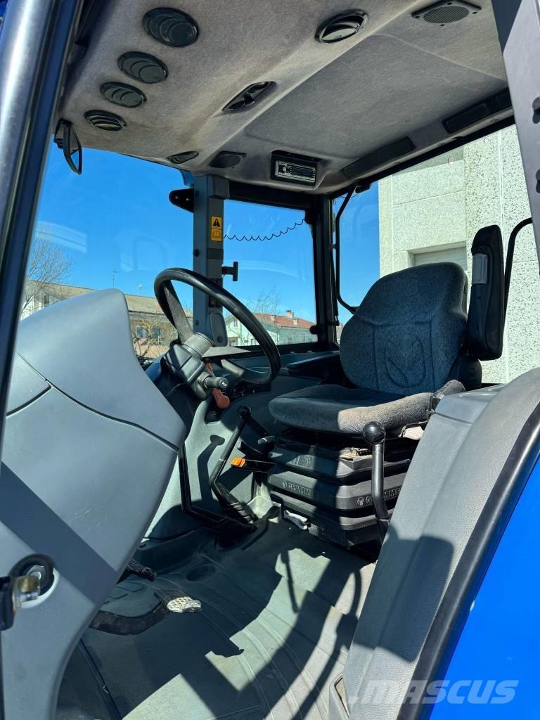 New Holland TL 90 A 트랙터