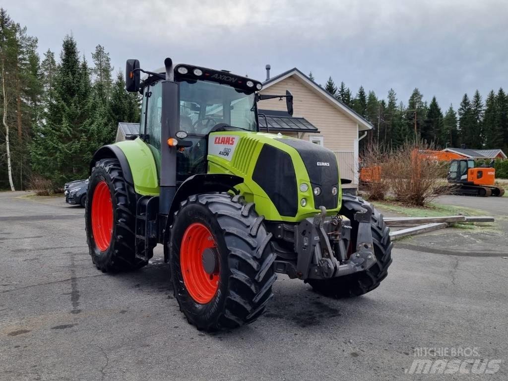 CLAAS 820 Axion 트랙터