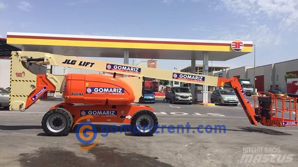 JLG 800 AJ 관절형 전동이동 리프트