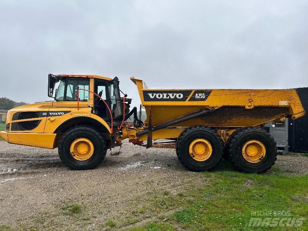 Volvo A 25 G / A25G 연결식 홀러