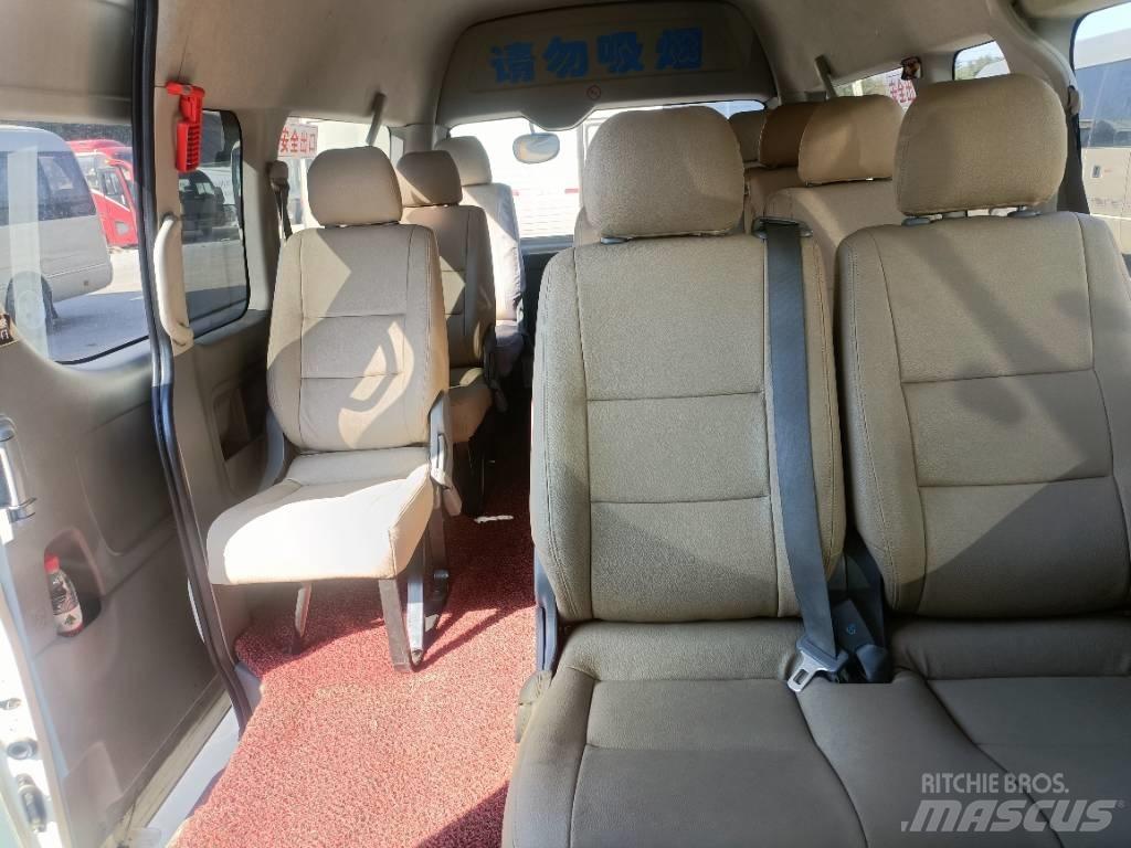 Toyota Hiace 시외버스