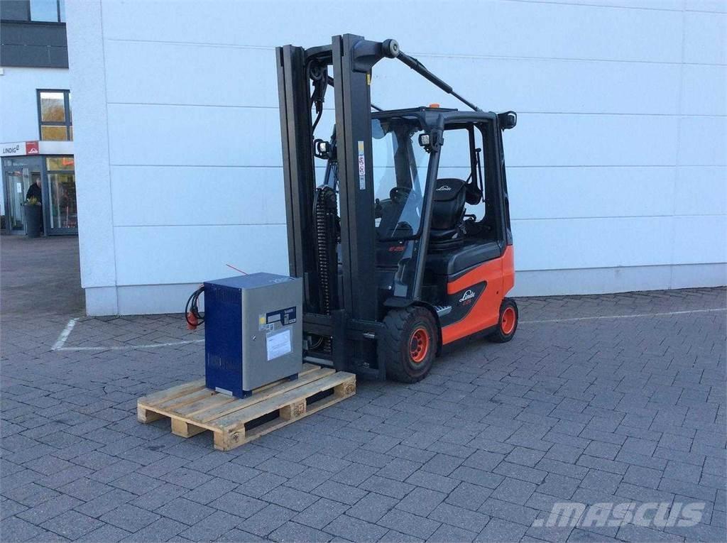 Linde E25 전동 지게차