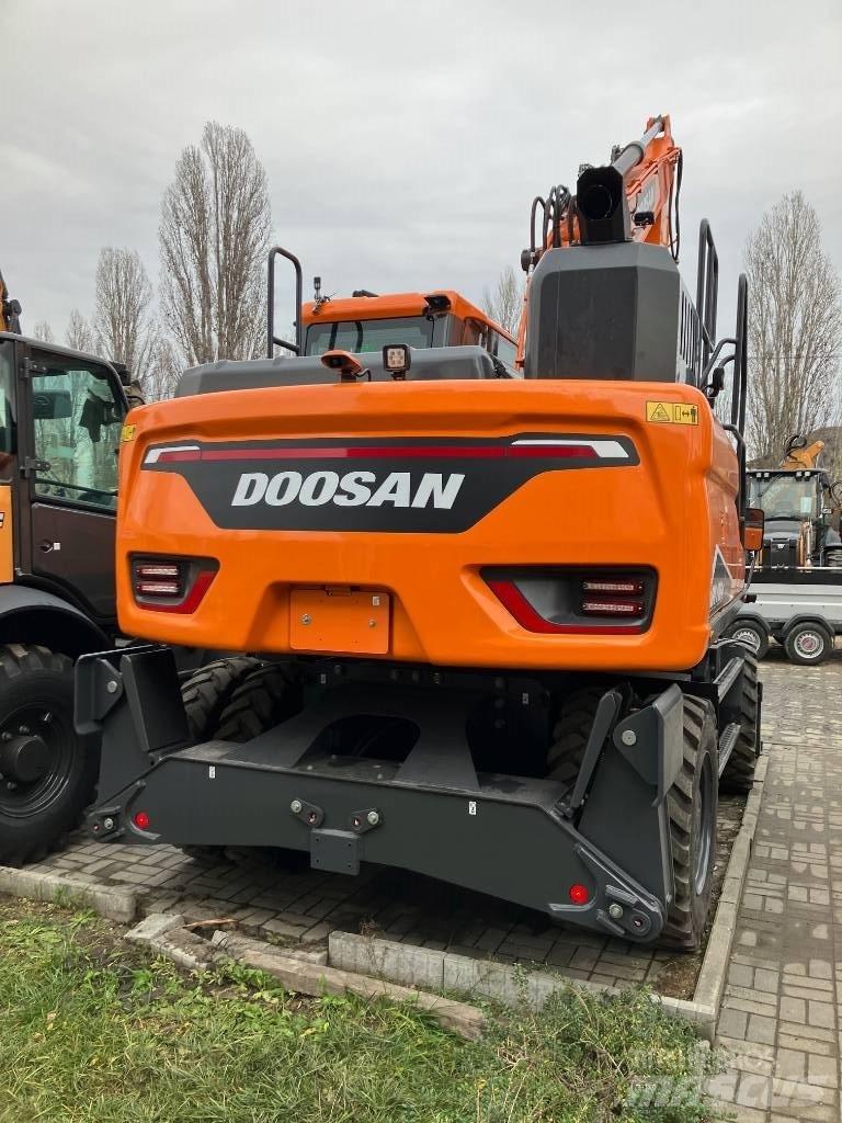 Doosan DX 170 W-7  휠 굴삭기