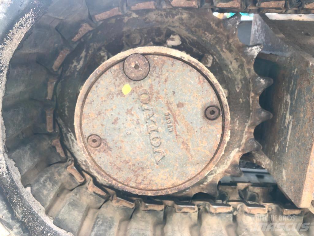 Volvo ECR 88 D 중형굴삭기 7톤-28톤