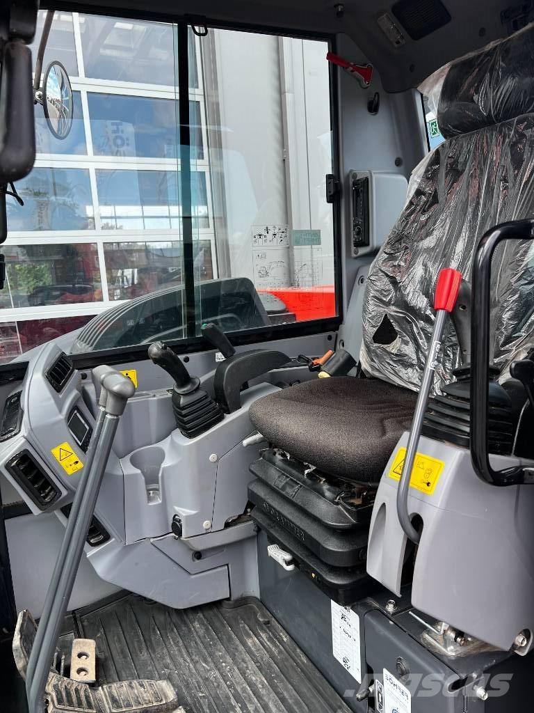 Kubota KX 080-4 | OQ45 중형굴삭기 7톤-28톤
