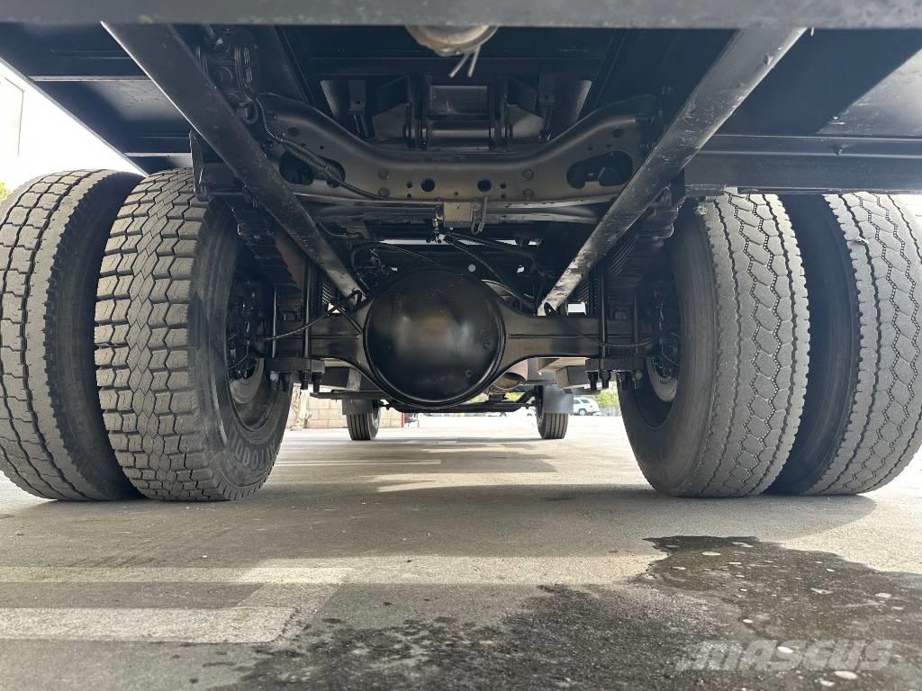 Ford F 750 SD 기타 트럭