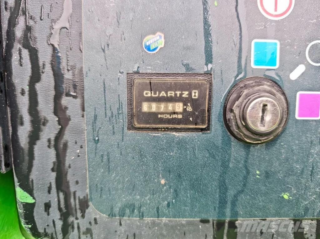 JLG 460 SJ 견인식 전동이동 리프트