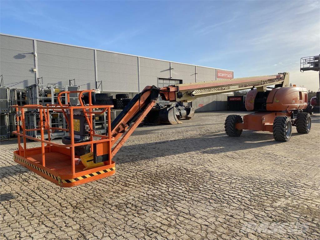 JLG 860SJ 관절형 전동이동 리프트