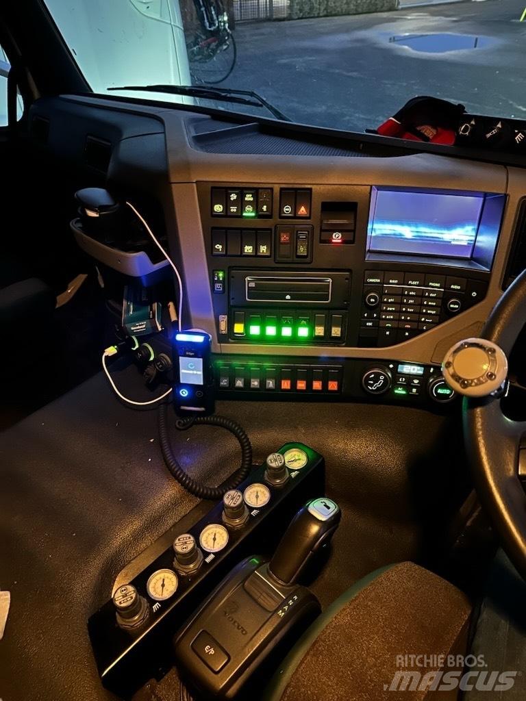 Volvo FM 500 청소 트럭