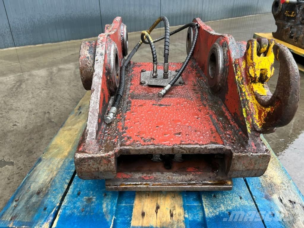 Engcon S70 - 323D 퀵 커넥터