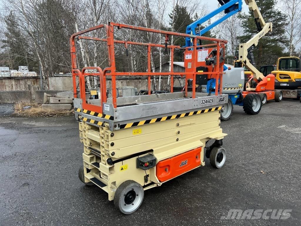JLG 3246 ES 가위형 리프트