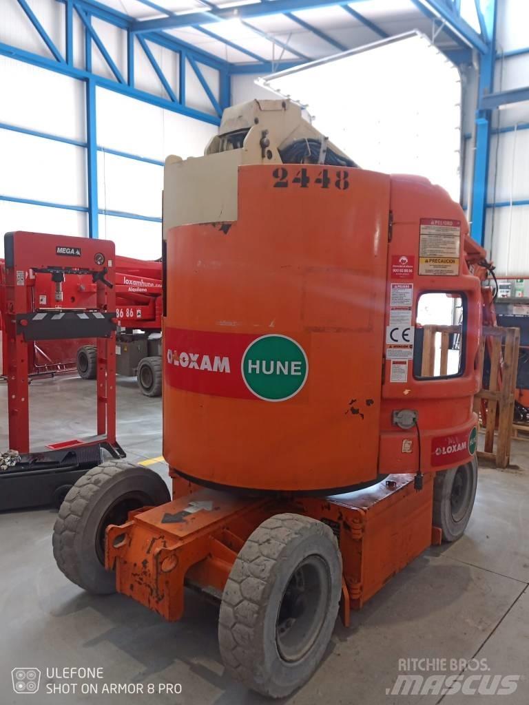 JLG E 300 AJP 관절형 전동이동 리프트