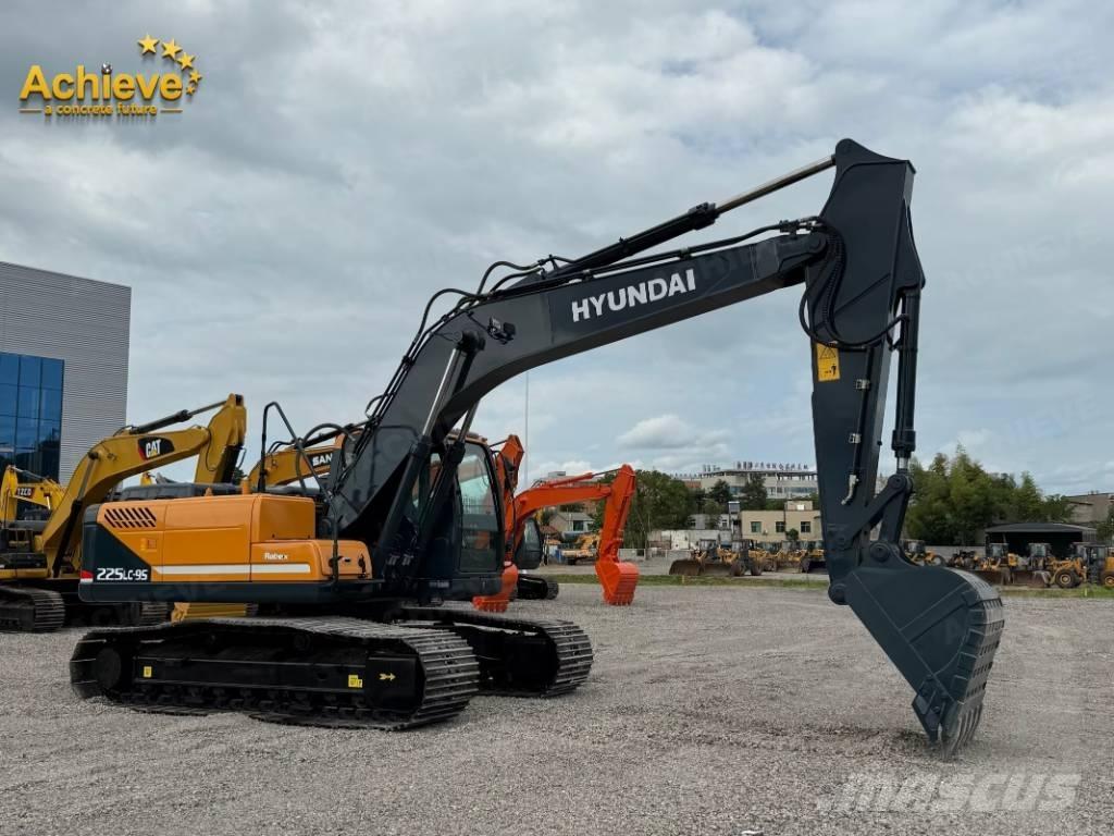 Hyundai 225LC-9S 대형 굴삭기 29톤 이상