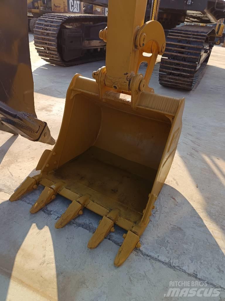 CAT 306 E2 대형 굴삭기 29톤 이상