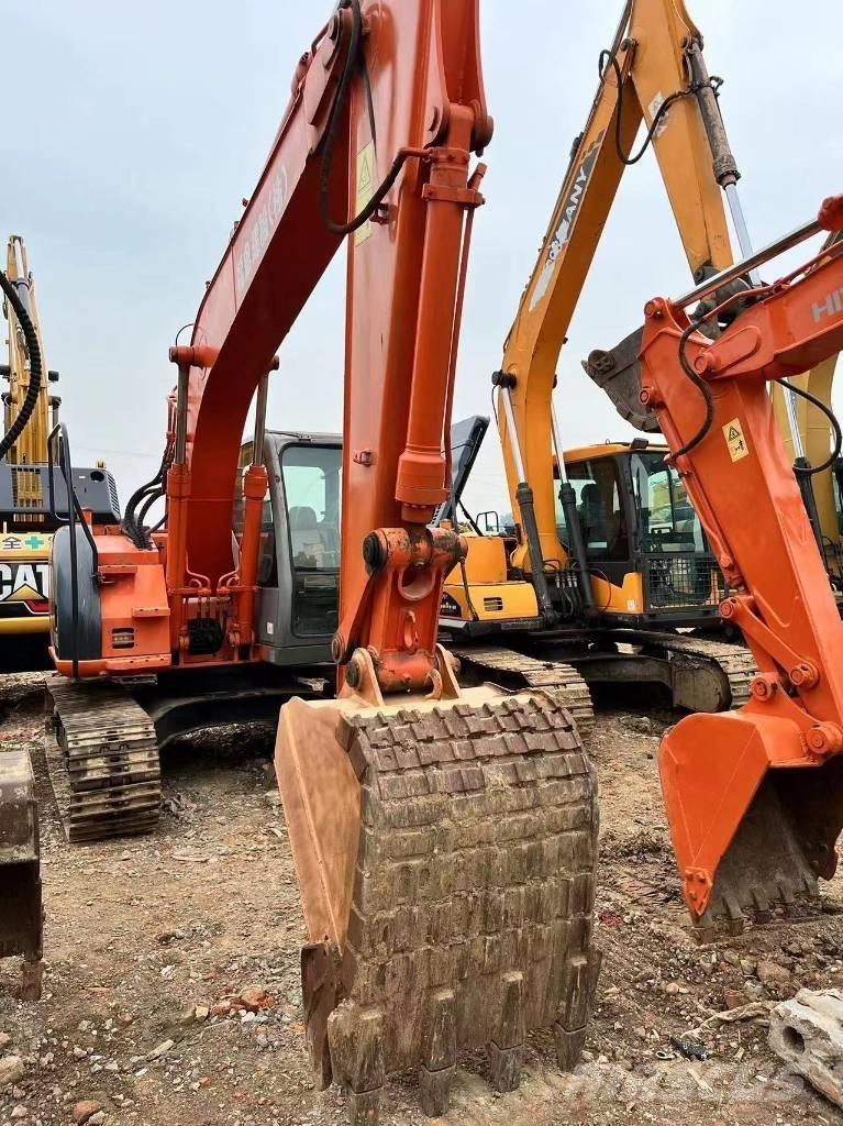 Hitachi ZX 135 US 대형 굴삭기 29톤 이상