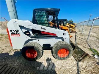 Bobcat S 220  스키드로더