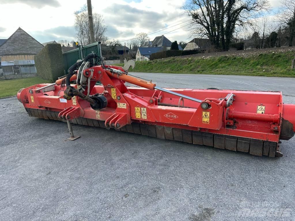 Kuhn RM480 목장 제초기 및 토퍼