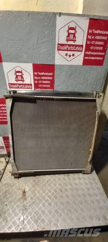 Scania 94 D.    1397435 라디에이터