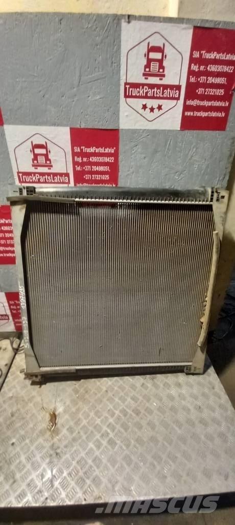Scania 94 D.    1397435 라디에이터