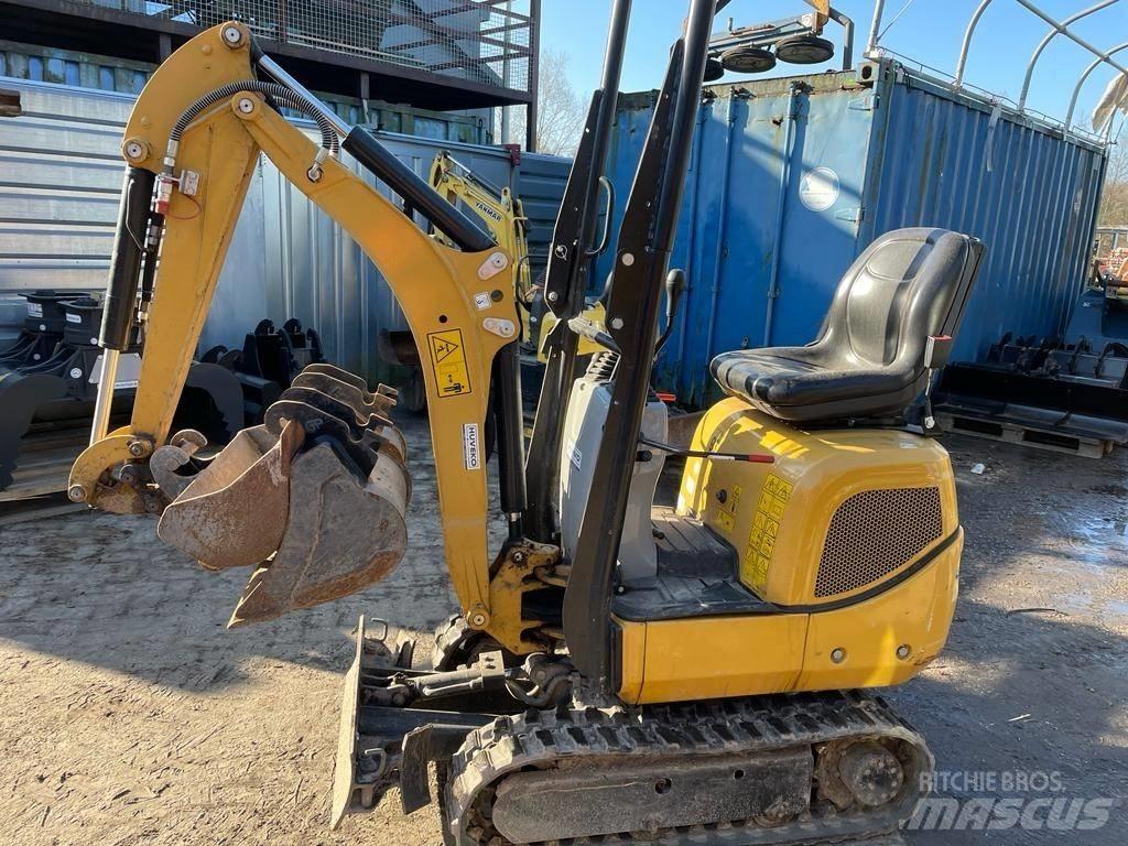 CAT 300.9 D 소형 굴삭기 7톤 미만